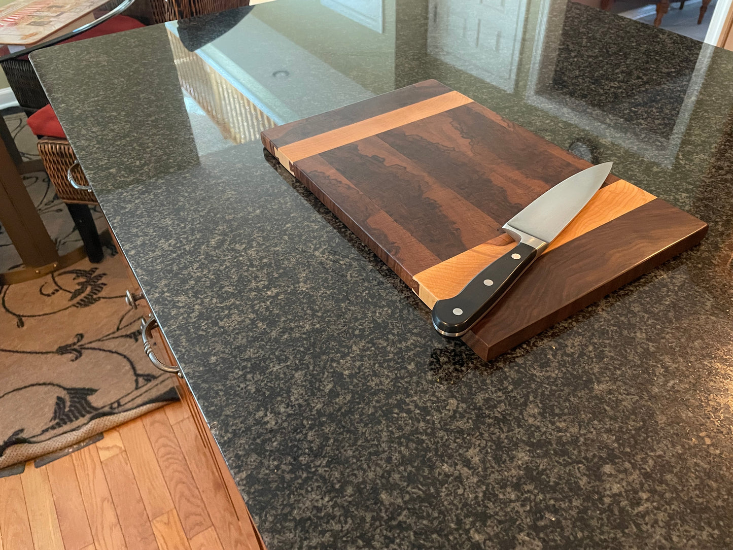 End-grain cutting board - Premium Black Walnut and Maple