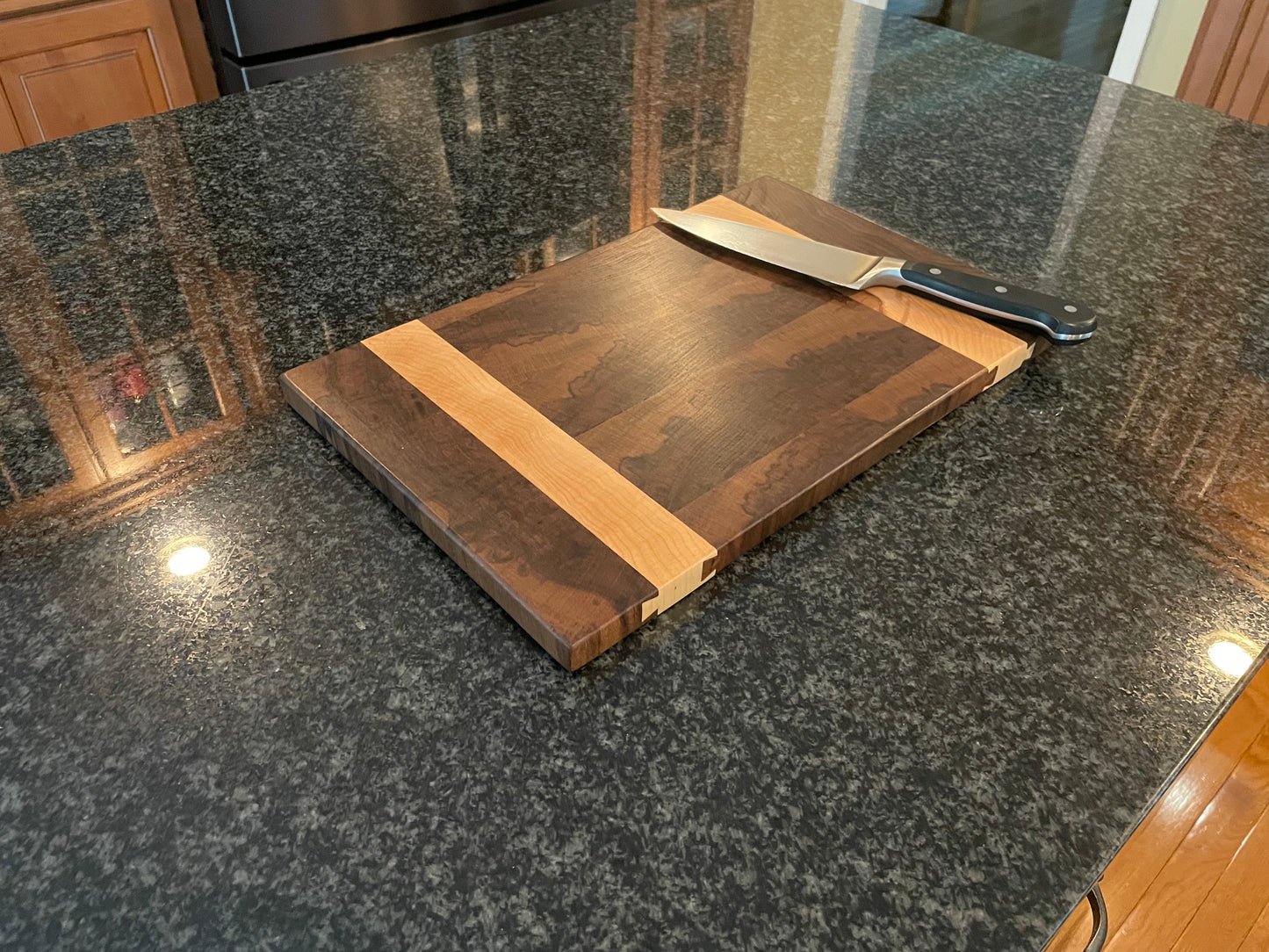 End-grain cutting board - Premium Black Walnut and Maple